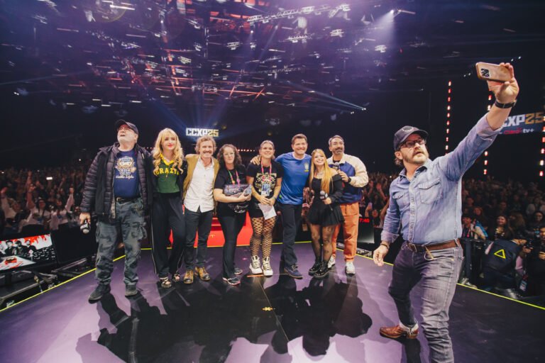 Supernatural celebra 20 anos com painel histórico no Palco Thunder by Claro tv+ e leva fãs ao delírio na CCXP25
