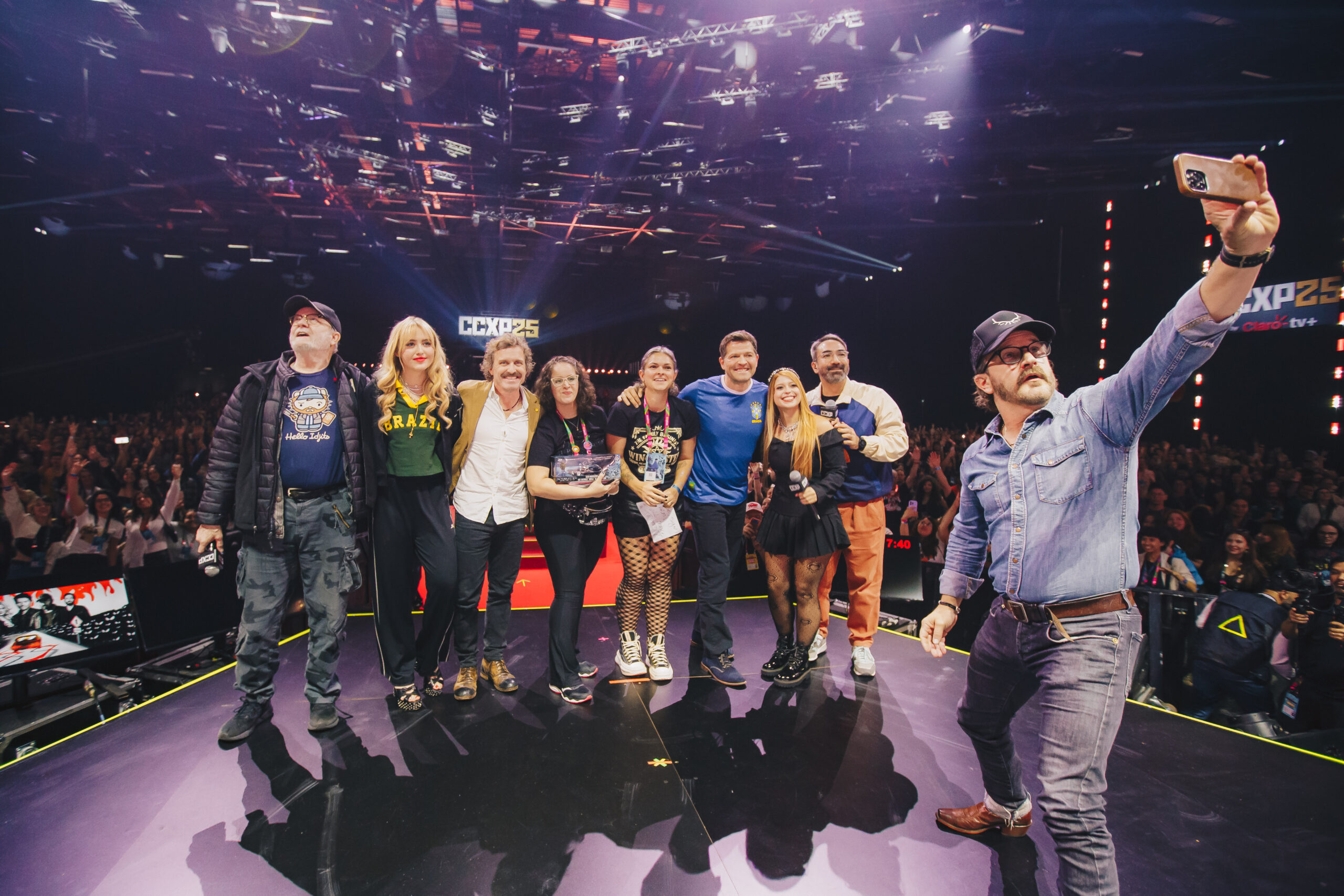 Supernatural celebra 20 anos com painel histórico no Palco Thunder by Claro tv+ e leva fãs ao delírio na CCXP25